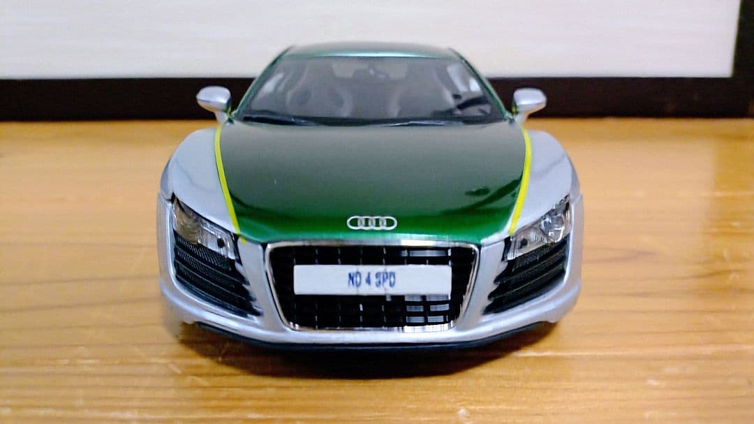 1/18　ミニカー　マイスト　アウディ　R8　V8　ニードフォースピード　ルマン