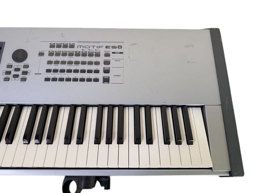 YAMAHA MOTIF ES8　付属品多数　現状品
