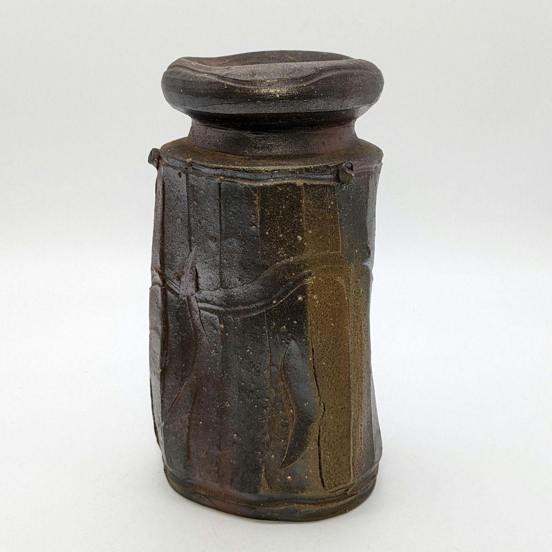 西川政美 備前焼 三角面取擂座花入 共箱共布栞 花器 花瓶 フラワーベース 置物