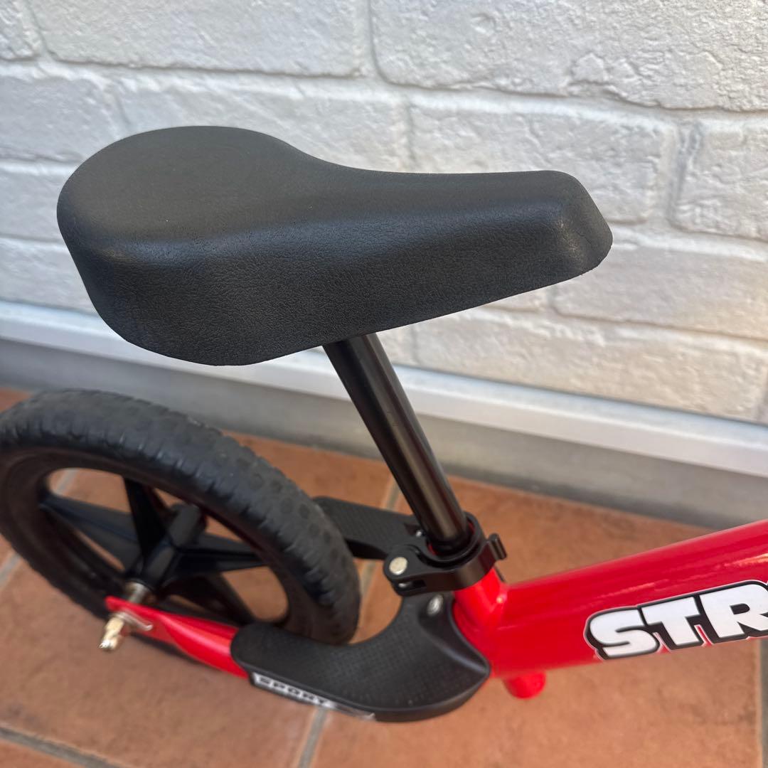 【美品】 STRIDER ストライダー スポーツモデル バランスバイク レッド