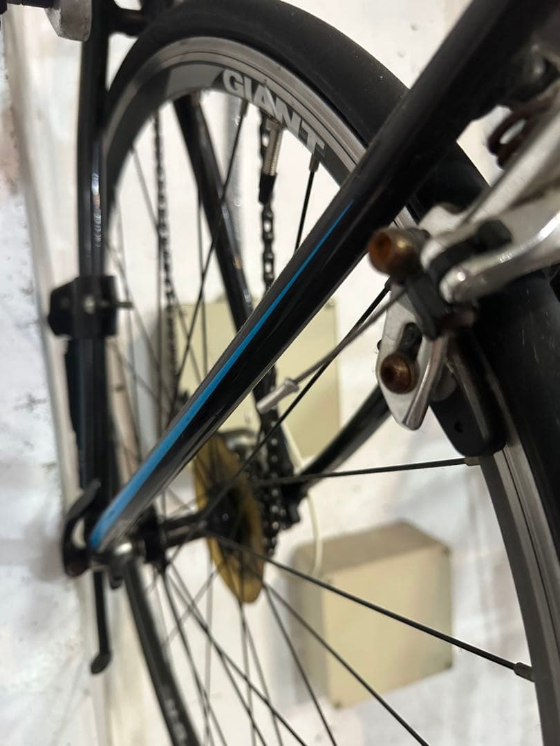 GIANT ロードバイク 引き取りのみ 現状渡し タイヤ空気抜け