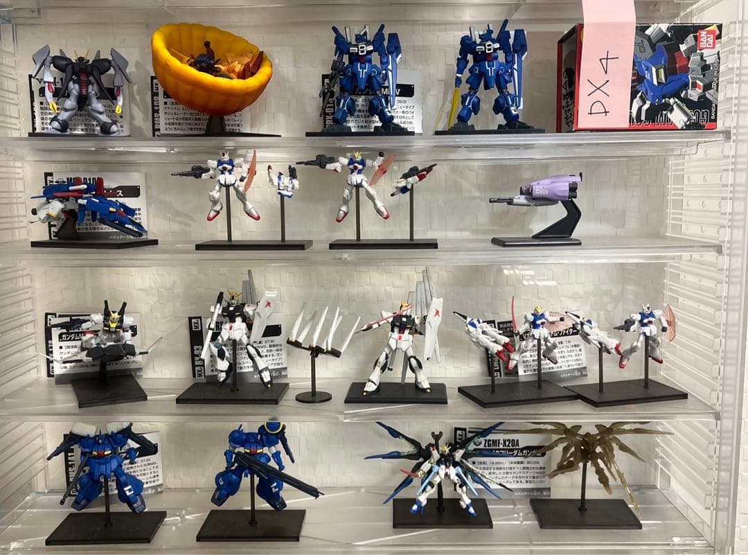 バンダイのガンダムコレクション1/400 フィギア約300体（バラ売り不可）