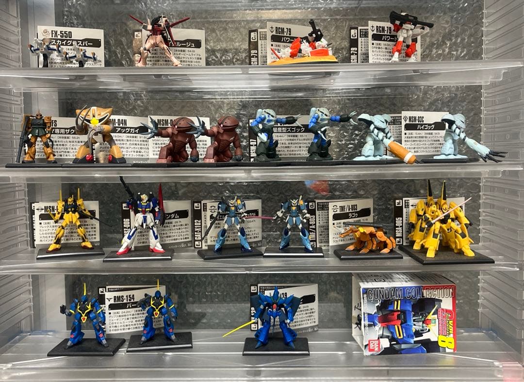 バンダイのガンダムコレクション1/400 フィギア約300体（バラ売り不可）