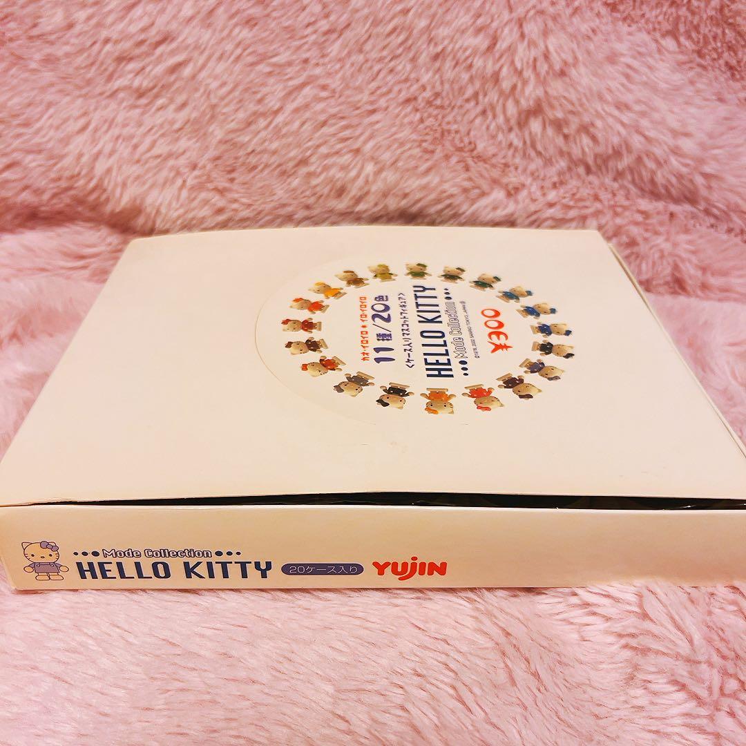 希少激レア　ハローキティ　ケース入りマスコットフィギュア　2002 全20種