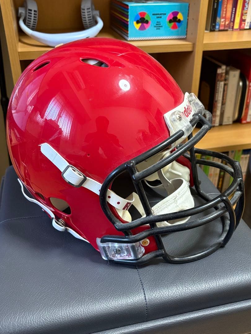 Riddell アメリカンフットボールヘルメット 赤【最終値下げ！】