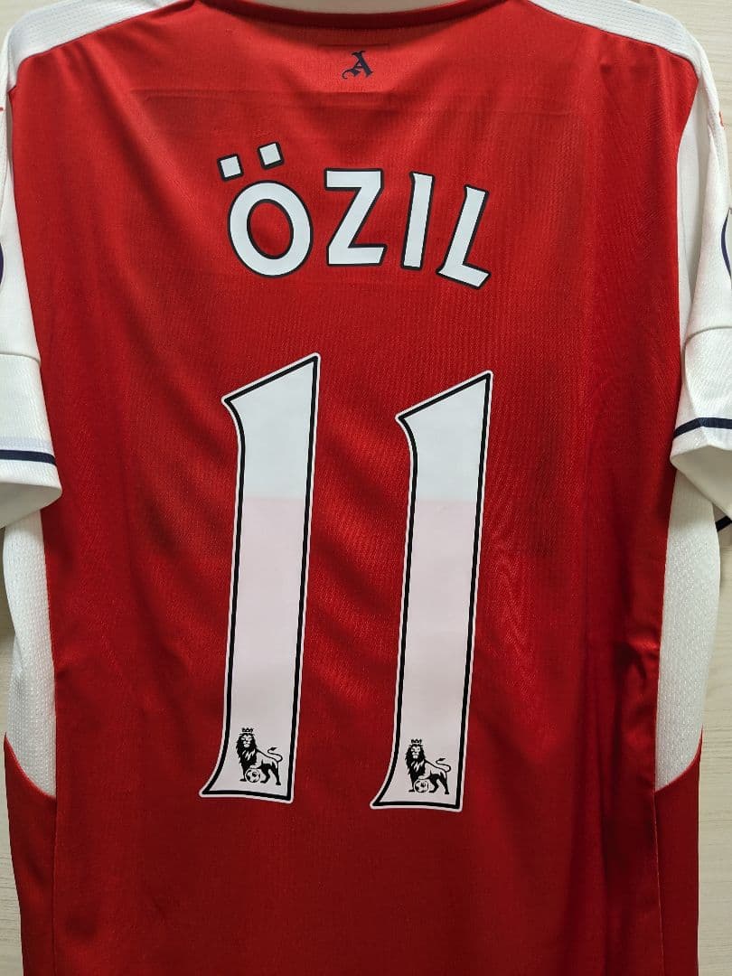 ２０１６シーズン　アーセナル　エジル　ユニフォーム