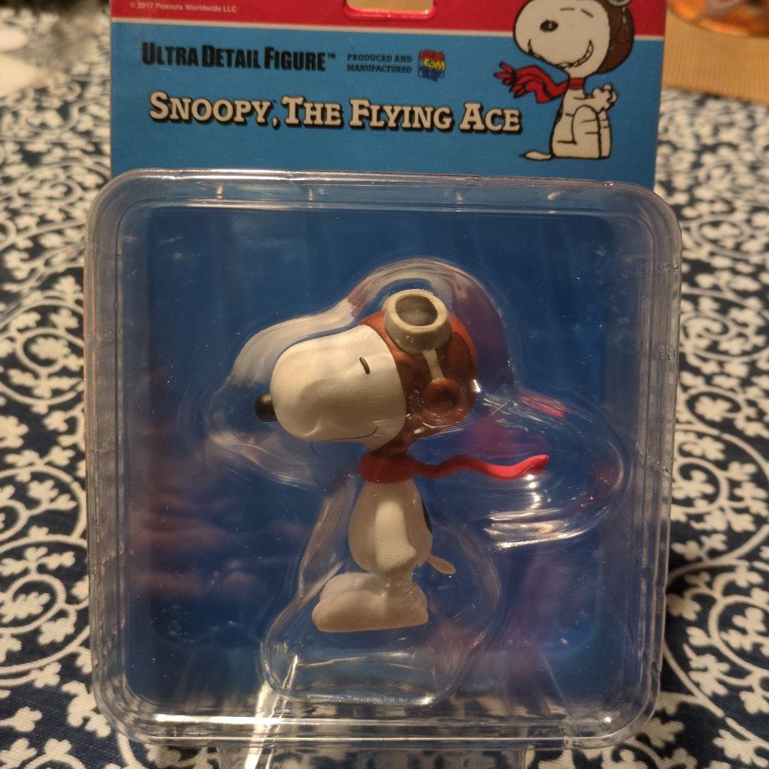 UDF フィギュア　 PEAMUTS 　Snoopy &　Woodstock