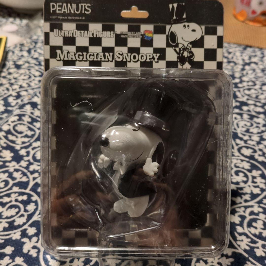 UDF フィギュア　 PEAMUTS 　Snoopy &　Woodstock