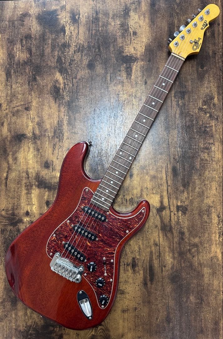 G&L S-500 tribute series チェリーレッド ストラトタイプ