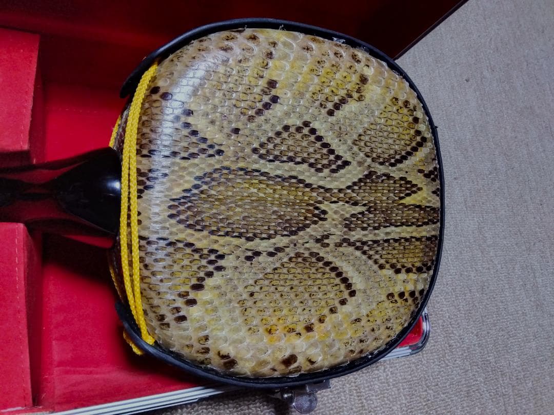 ☆綺麗☆本皮三線☆沖縄☆やんばる☆琉球☆本皮張り☆両面本革☆