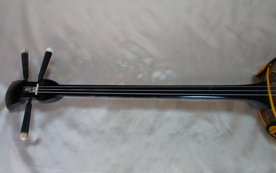 ☆綺麗☆本皮三線☆沖縄☆やんばる☆琉球☆本皮張り☆両面本革☆