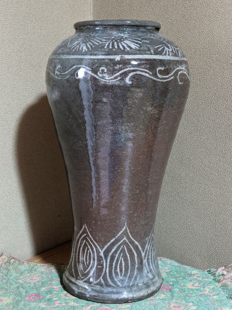 ♦韓国朝鮮陶磁 砂高台 白土象嵌 高麗青磁 瓶 壺 置物飾り 骨董品