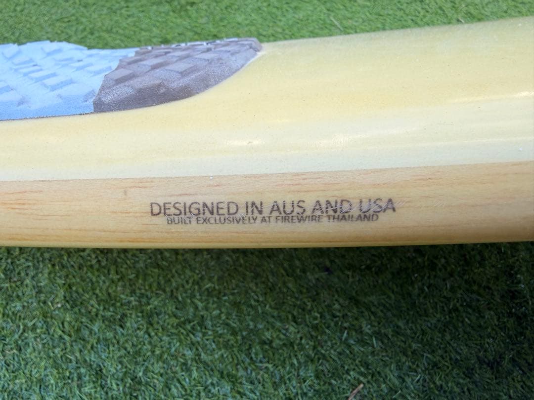 【シェイプ工場で全て補修済み】ファイヤーワイヤーサーフボード　パイゼリアン