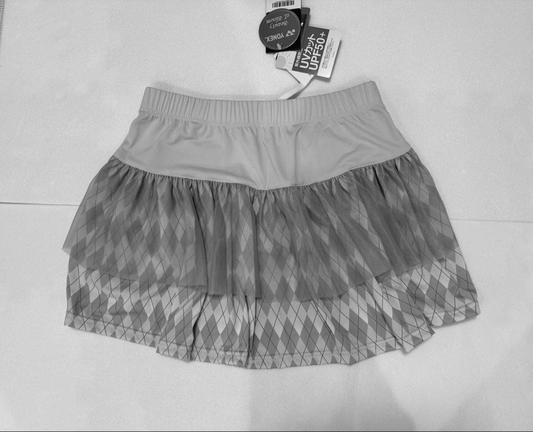 【新品】ヨネックス　レディーススコートMサイズ