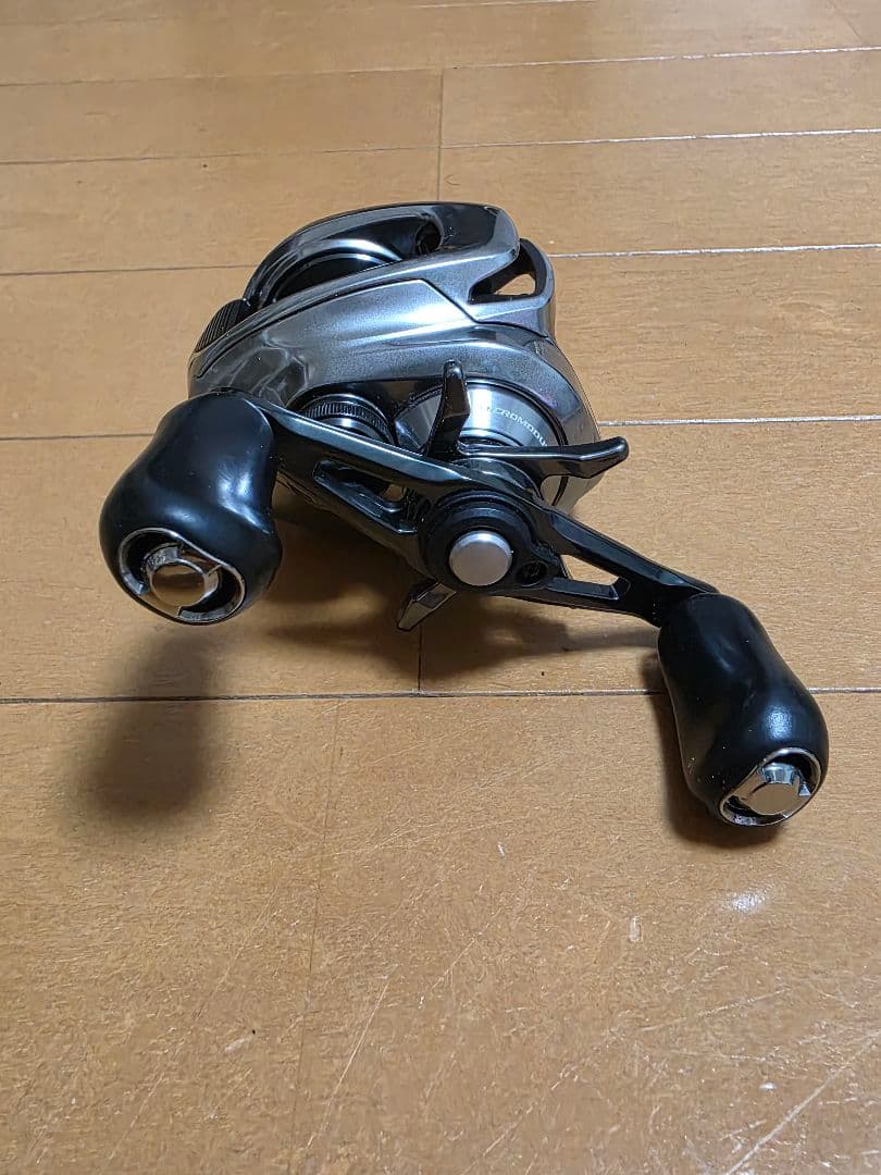 シマノ　18バンタムMGL　HG　右ハンドル