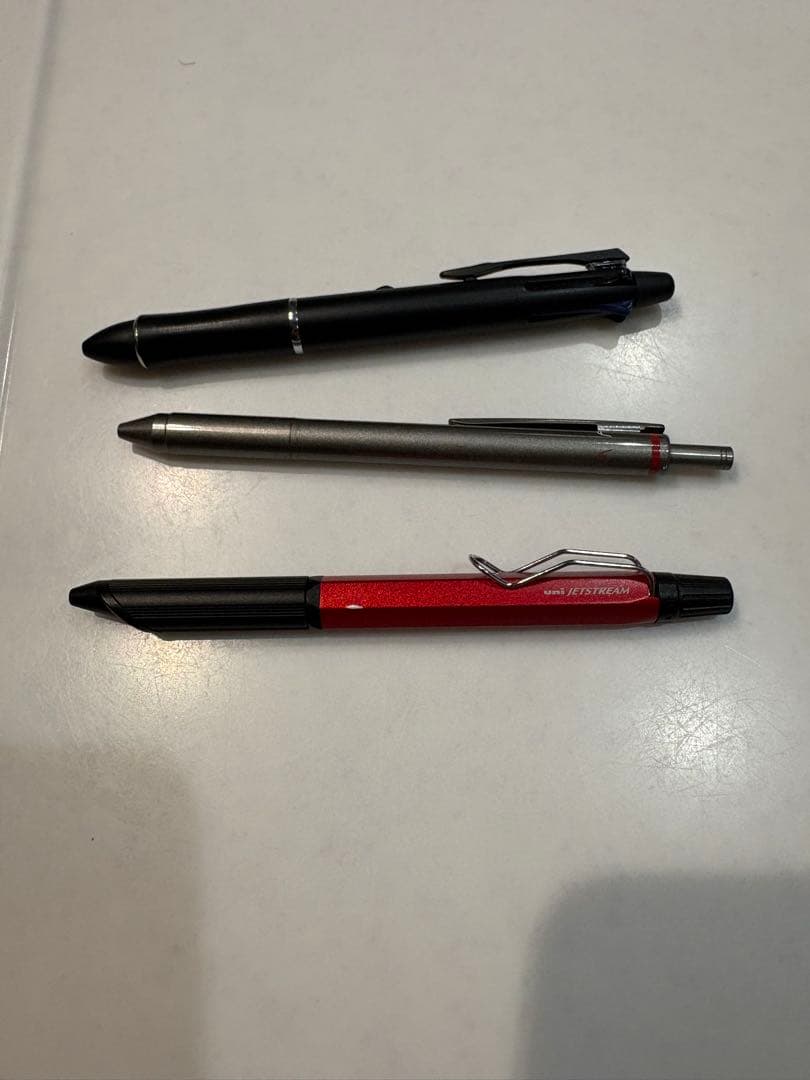 シャーペン11本、多機能ペン3本、芯ケース2つ、筆箱3つ、まとめ売り