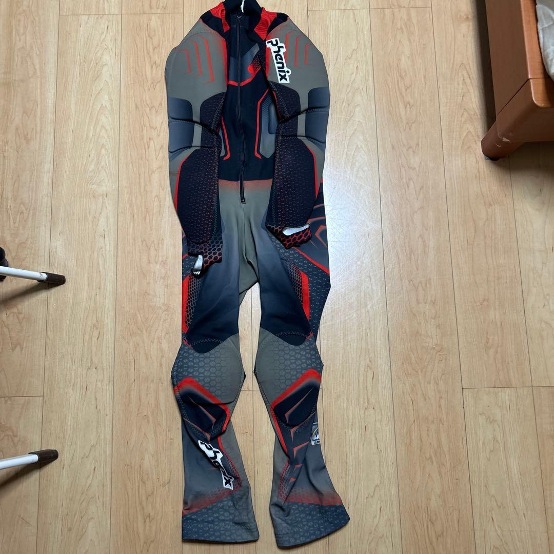 phenix スキースーツ グレー/レッド