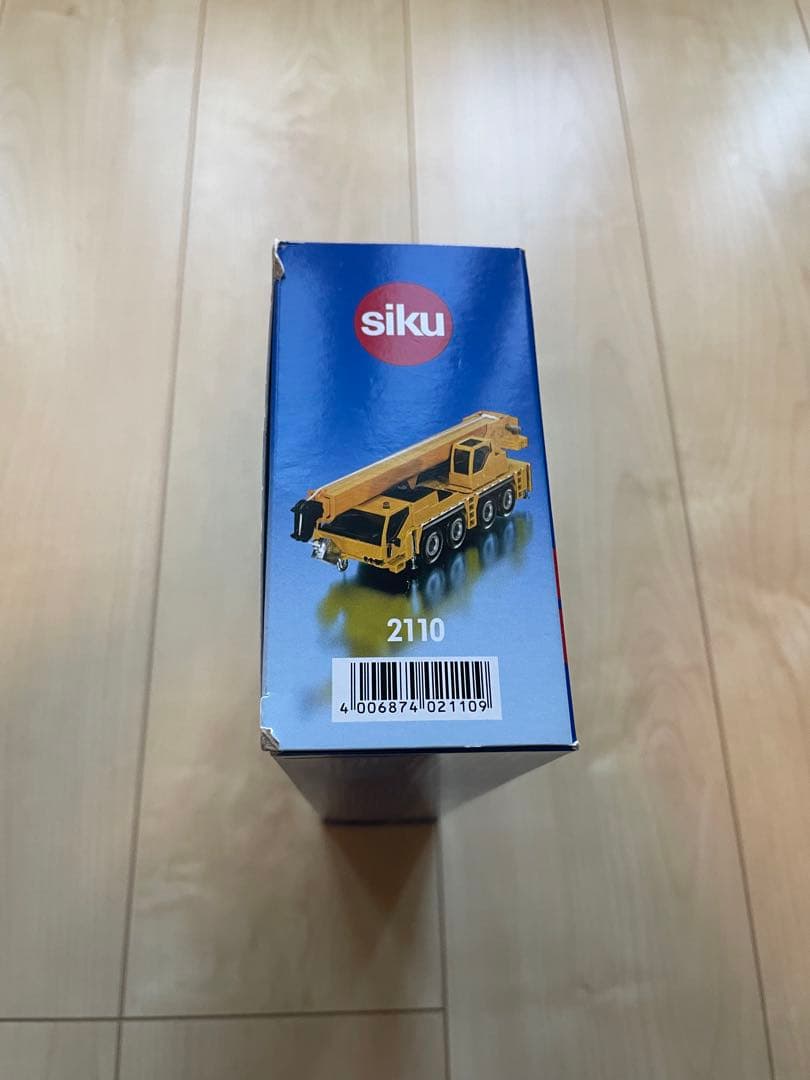 新品　siku クレーン車 2110 1:55 重機　トミカ　コマツ　ダンプ