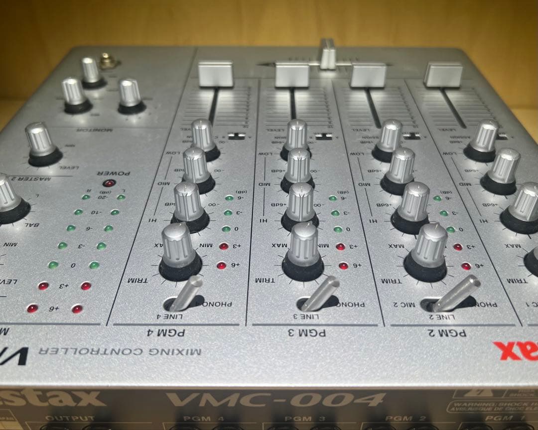 Vestax VMC-004 DJミキサー