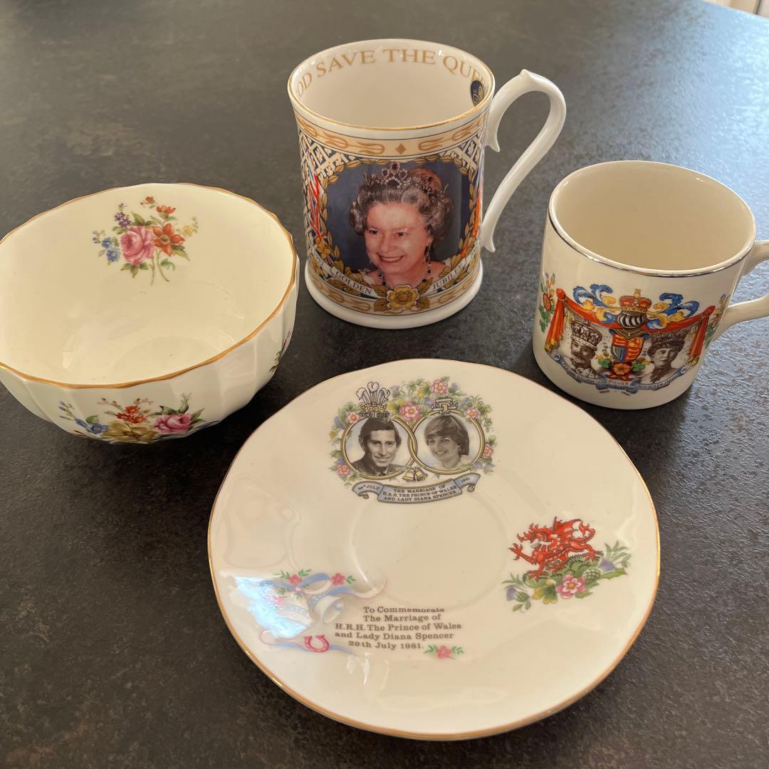 【4点セット】マグ　カップ　ソーサー　アンティーク　イギリス　エリザベス女王