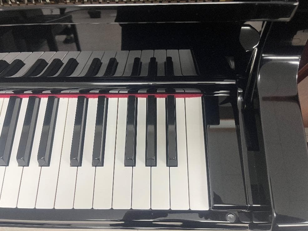 ★80732【アップライトピアノ】YAMAHA　UX30A