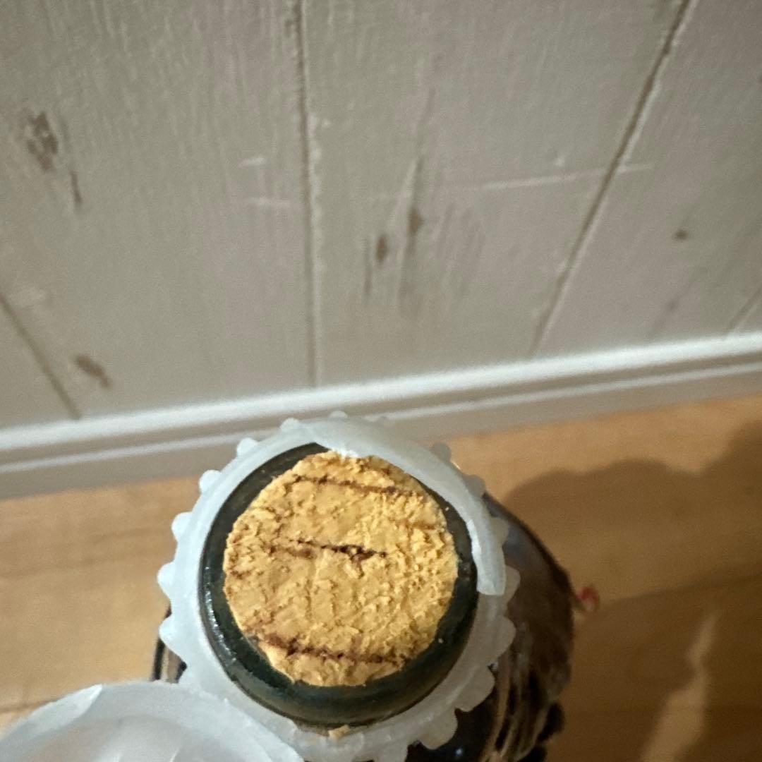 鶏型　果実酒　ワイン