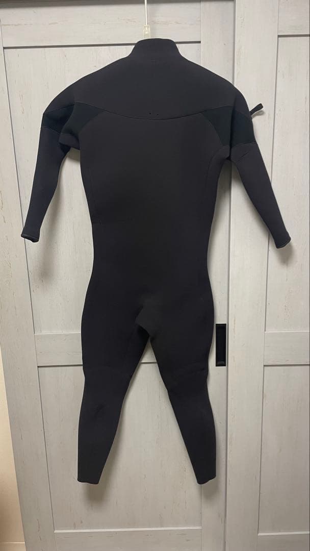 サーフィンロングチェストフルスーツ新品未使用