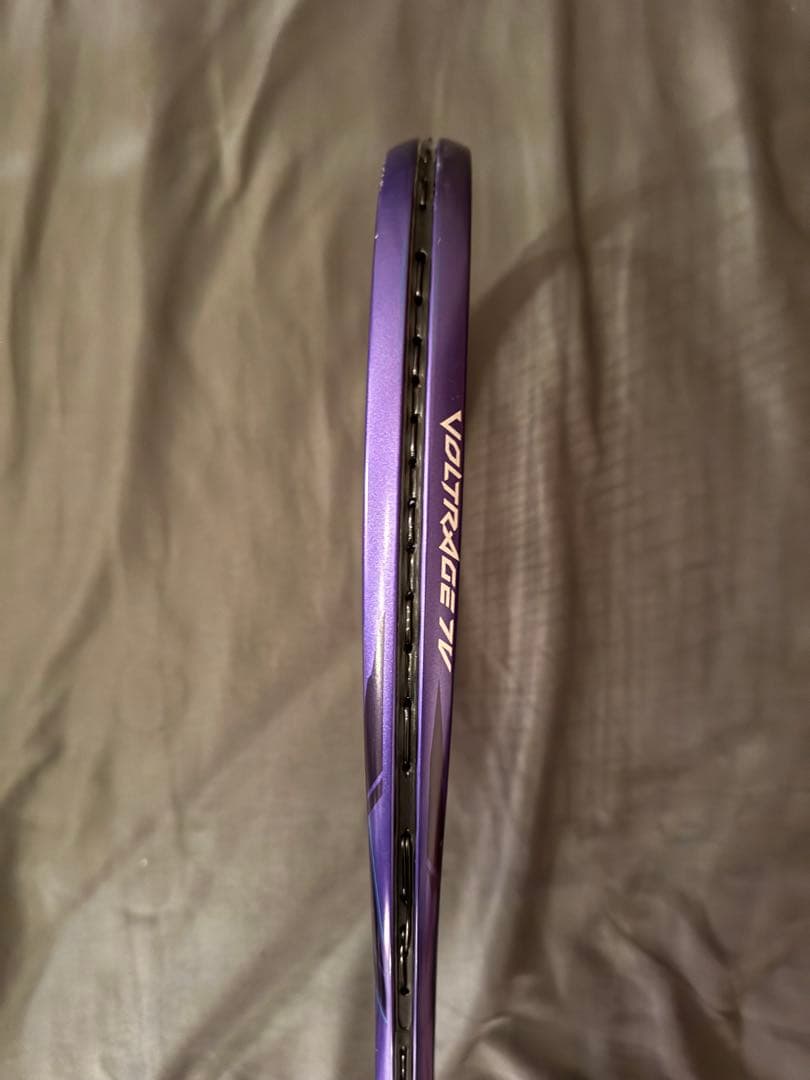 【美品】ヨネックス　 ボルトレイジ7V アメジスト UL1