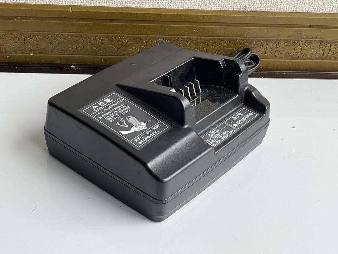 Panasonic NKJ073Z電動自転車用充電器 黒