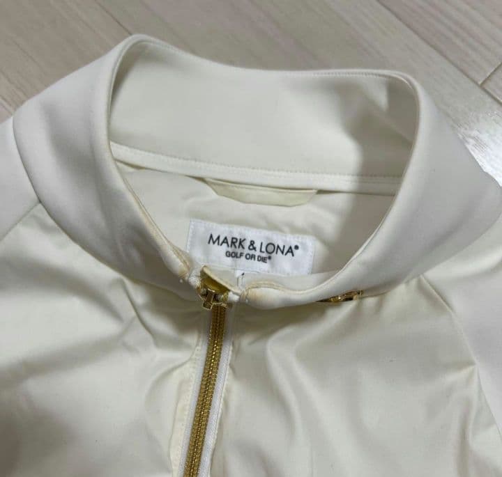 超美品　MARK&LONA マークアンドロナ　ダウンジャケット40