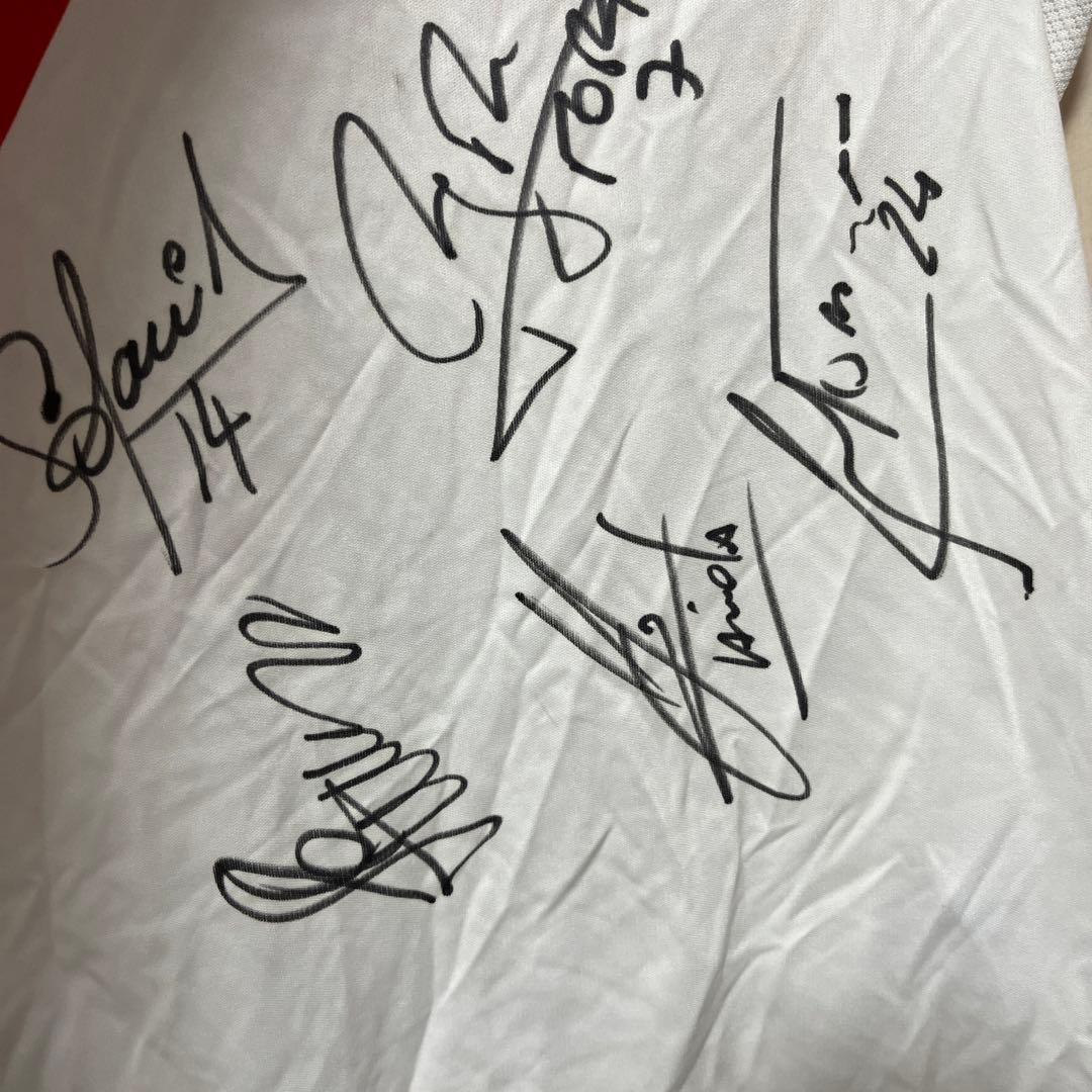【週末値下】リーベル・プレート14選手直筆サイン入りユニフォーム