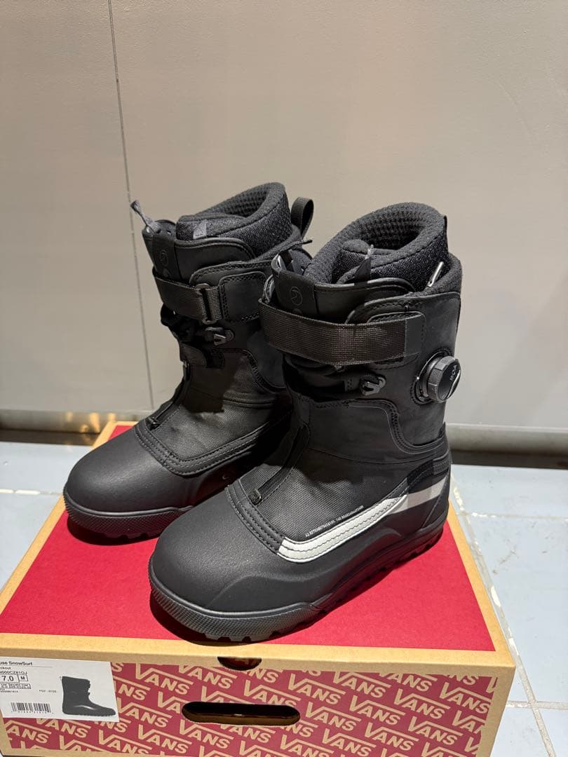 26モデルVANS INFUSE SURFER 25.0