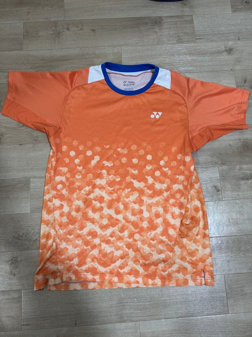 YONEX テニスラケットとシャツセット