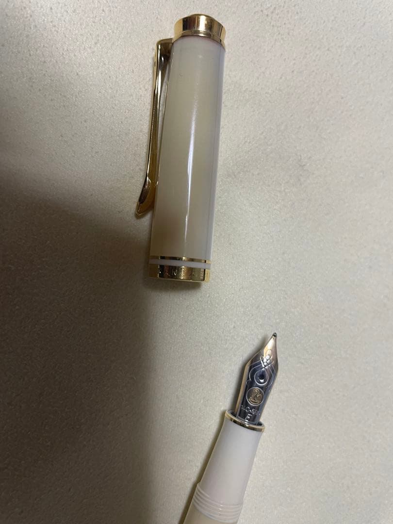 ペリカン　m320 パールホワイト　万年筆