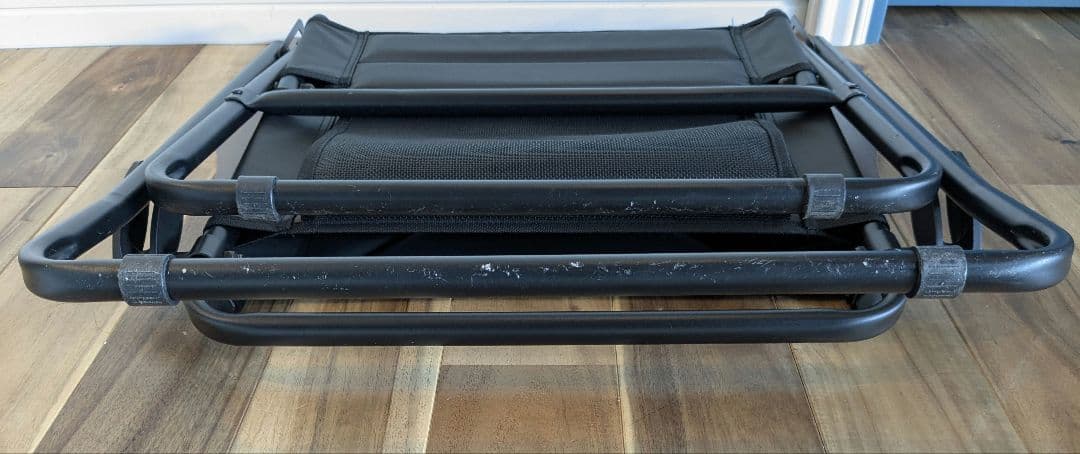 アッソブ ローバーチェア　マルチクッション、サイドテーブル、収納バッグ付き