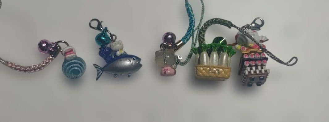 42 ご当地キティ　5点セット　ストラップ