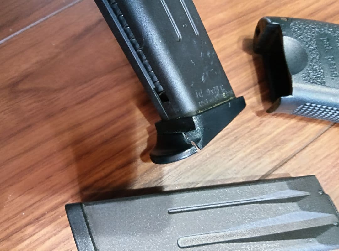 KSC USP コンパクト　　ガスブローバックハンドガン　システム7 初期型