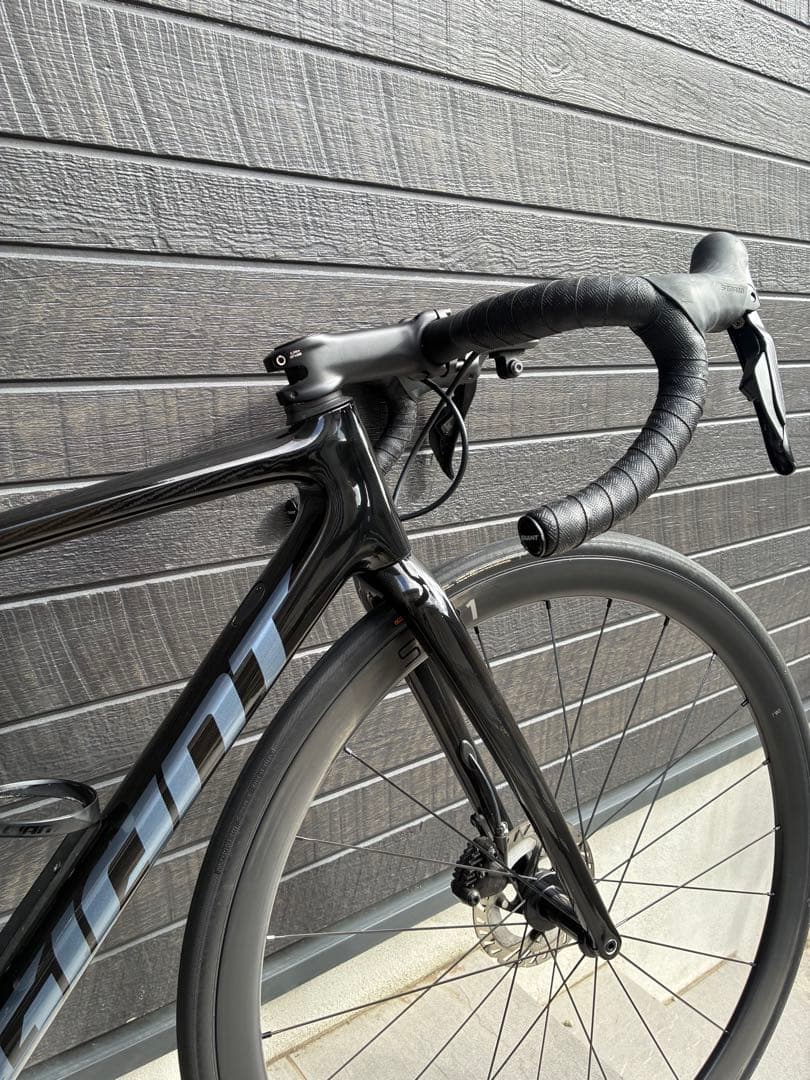 GIANT TCR ADVANCED 105Di2 SLR1カーボン　ペダル無し