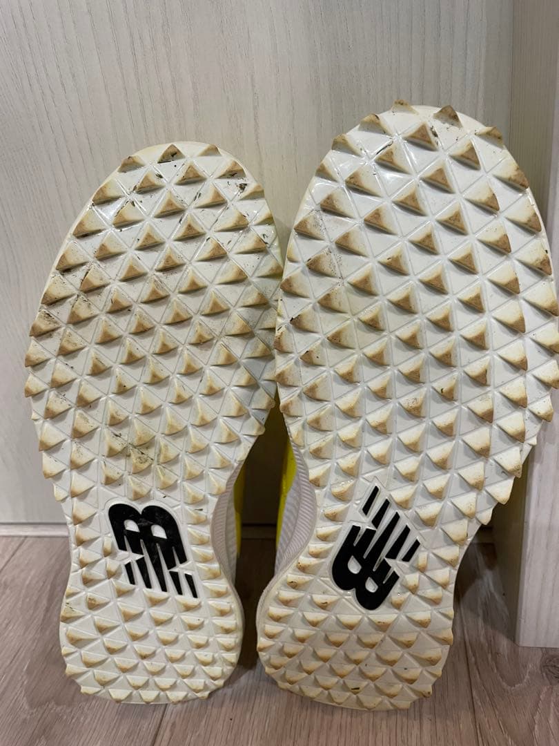 New Balanceゴルフシューズイエロー　1001v 黄色ユニセックス 女性