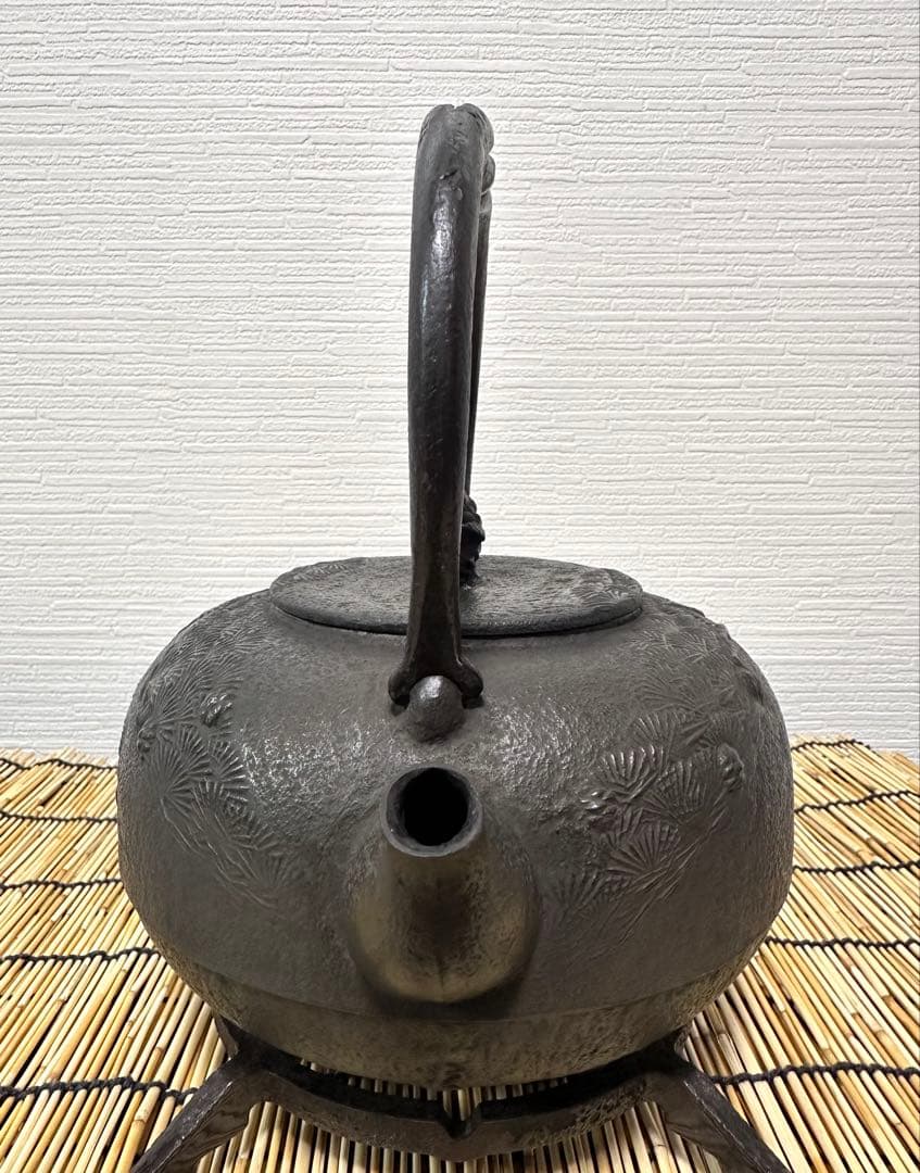未使用品、付属品付　南部秀山堂南部伝統工芸士 佐藤 勝弘造　柚子松　南部鉄瓶