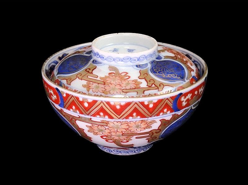 古伊万里　金襴手　桜花紋に光背の図　大振蓋茶碗　AS-DBz