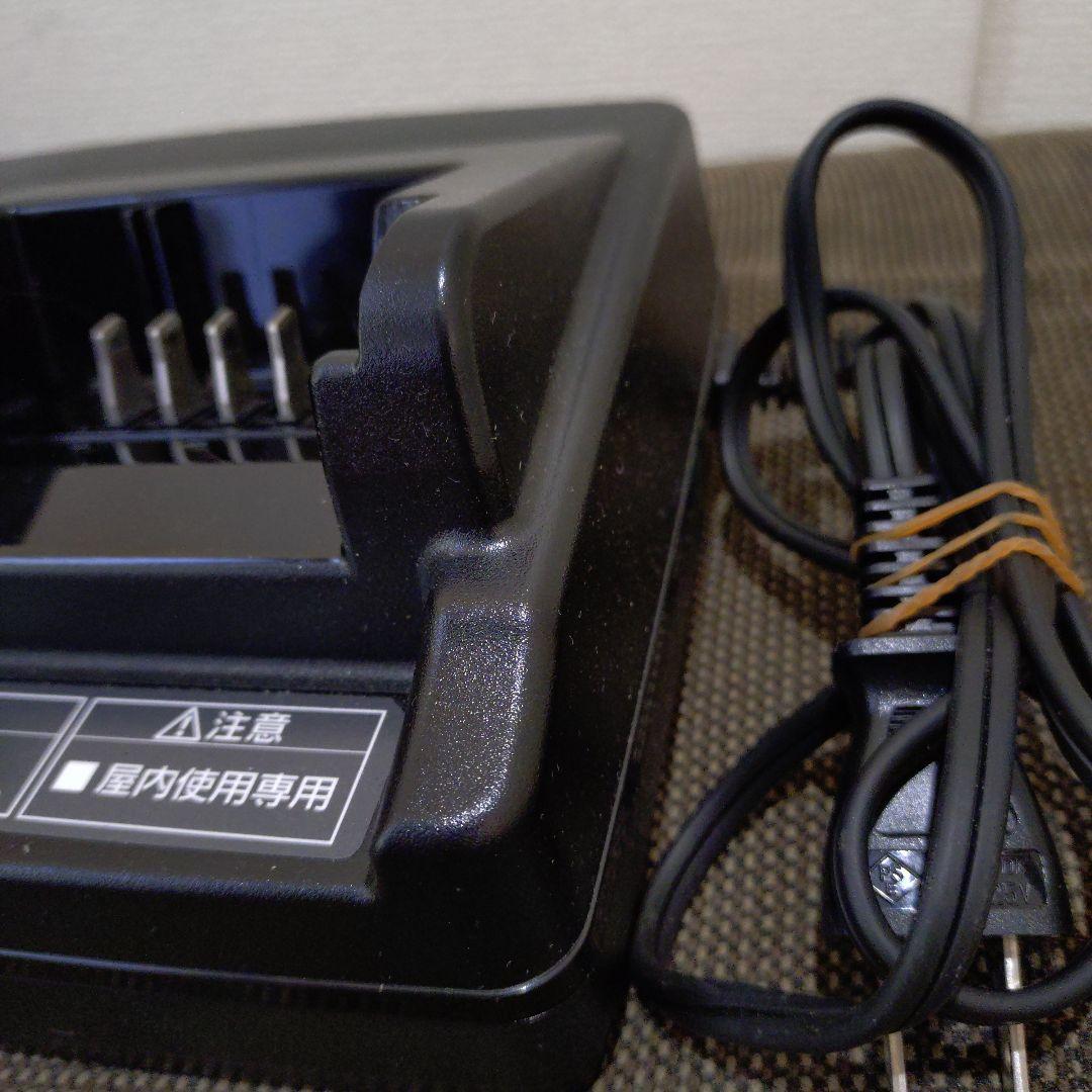 パナソニック　電動自転車用充電器