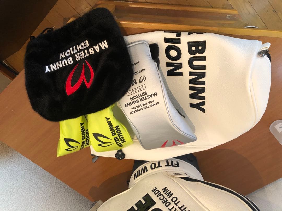 MASTER BUNNY EDITION MBE-XI ゴルフバッグ