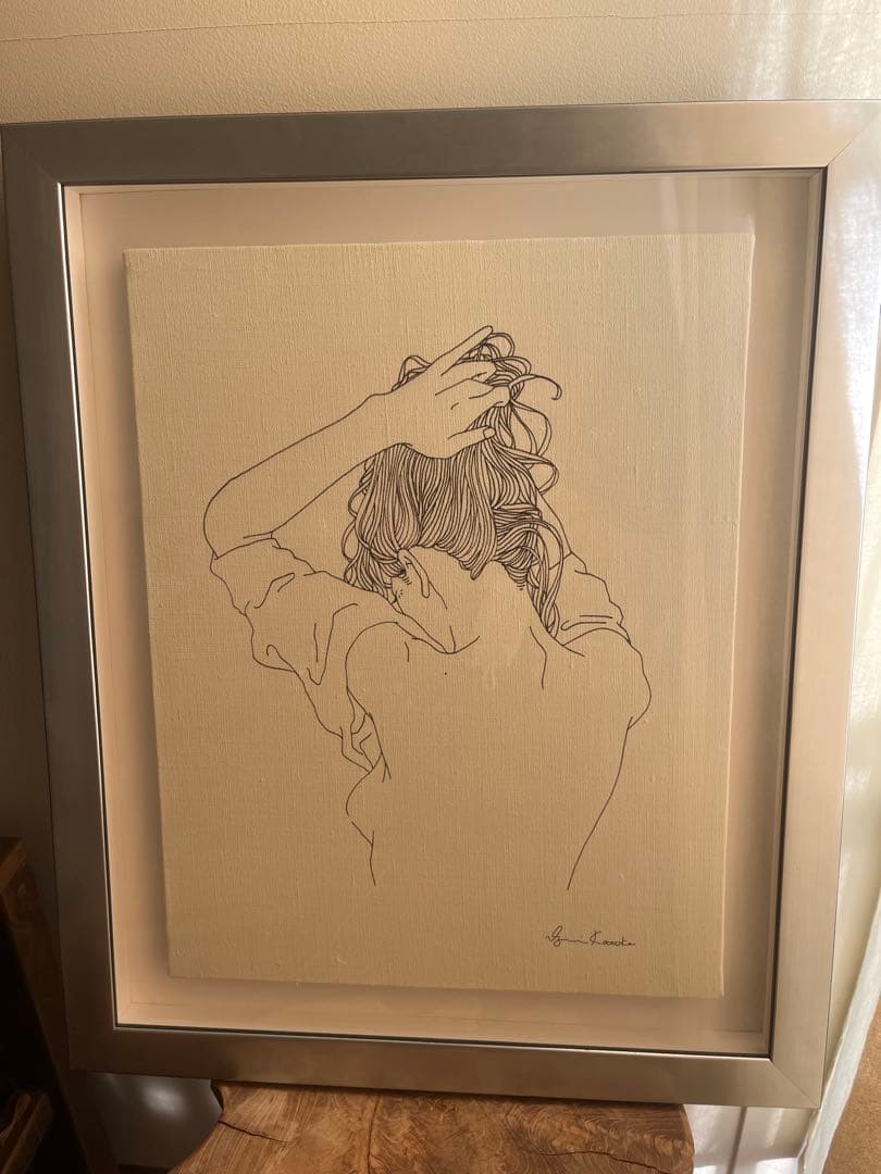 Izumi Kotoka 線画 後ろ姿の女性