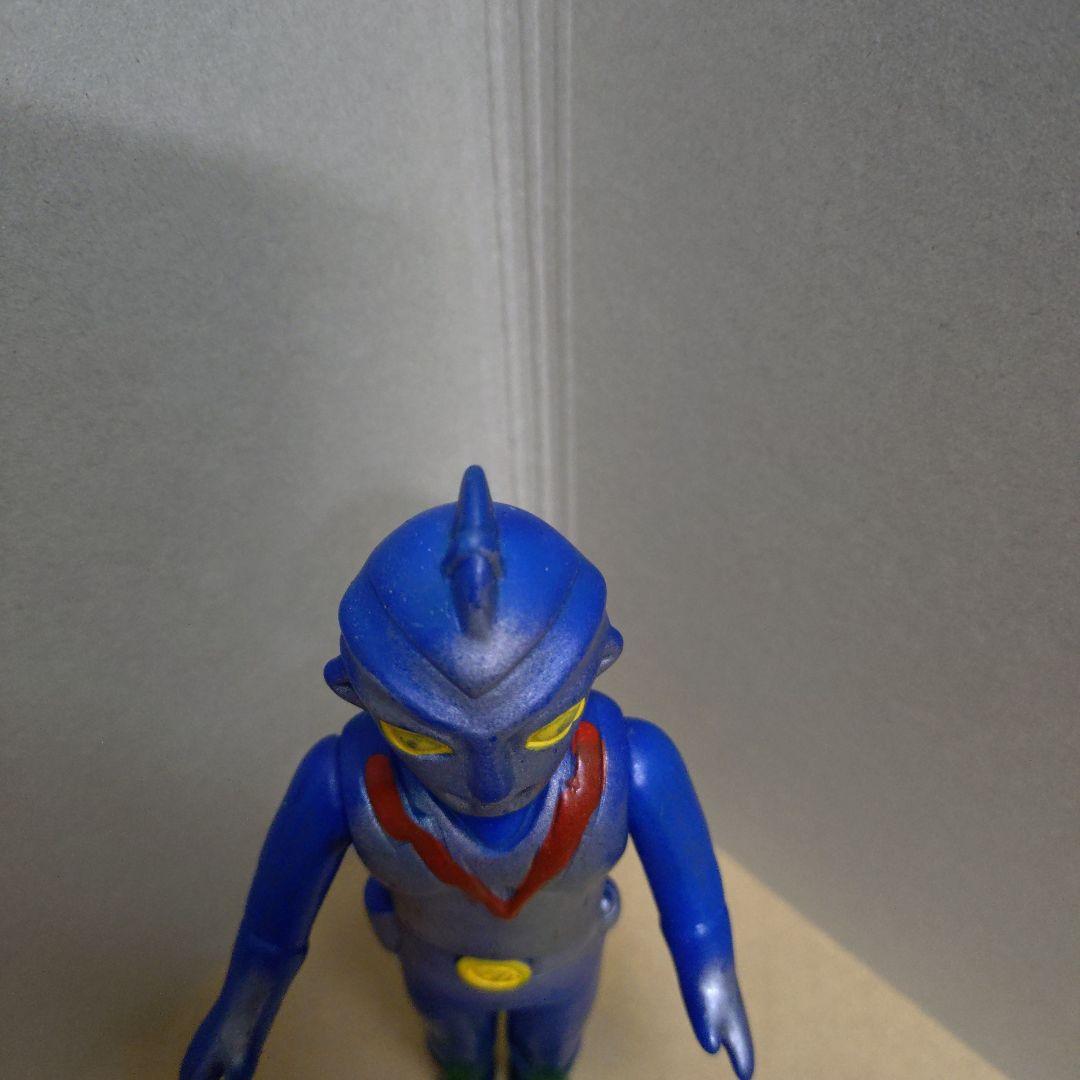 無版権 流星人間ゾーン パチソフビ