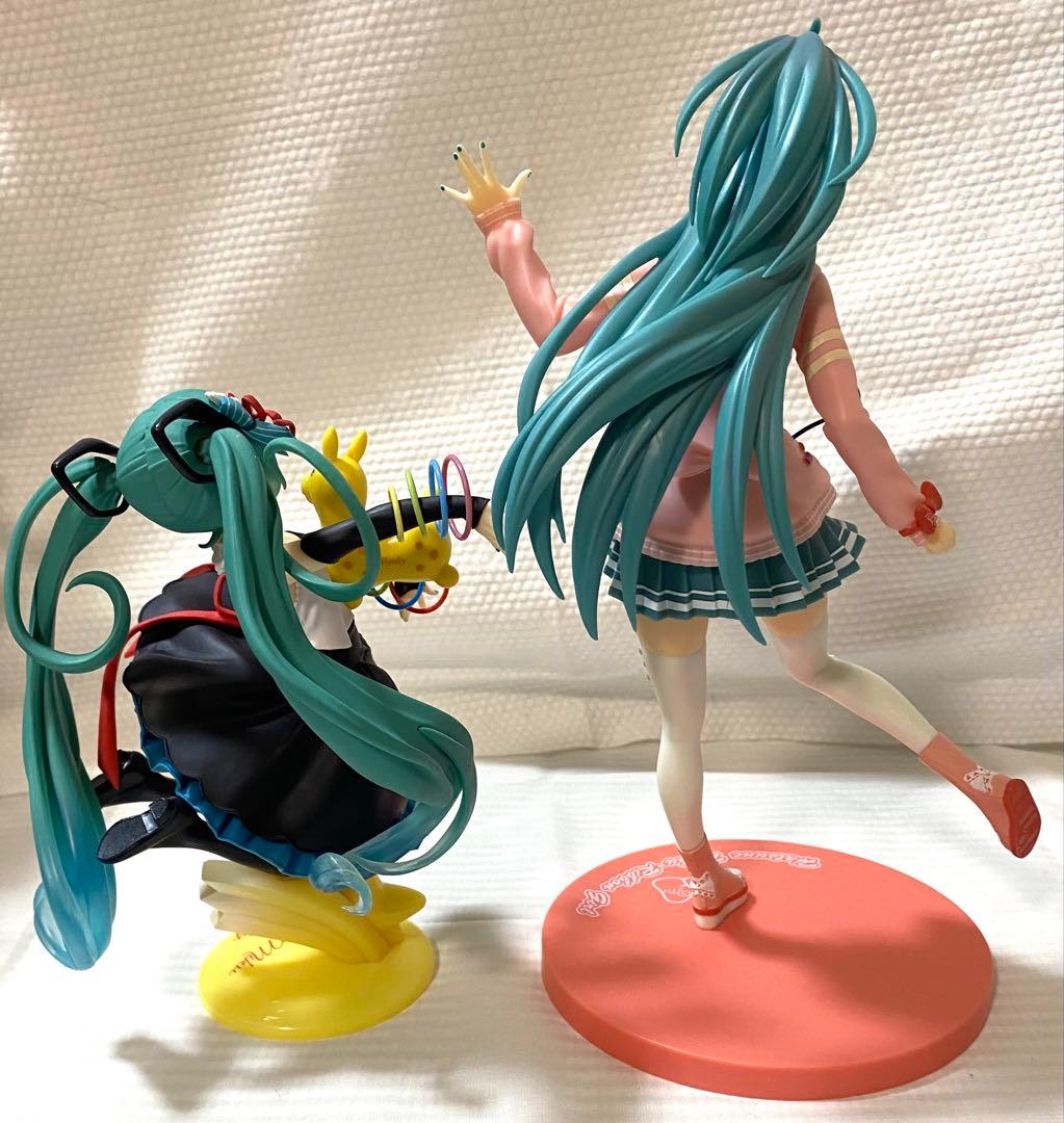【中古品】　初音ミク　フィギュア　１２点　まとめ売り