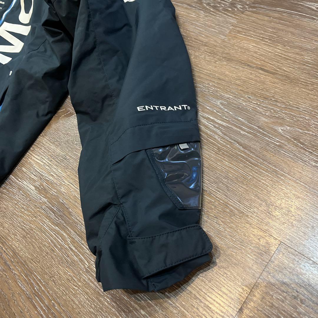 デサント　美品　　セットアップ　上下　スキーウェア　150 男の子　女の子