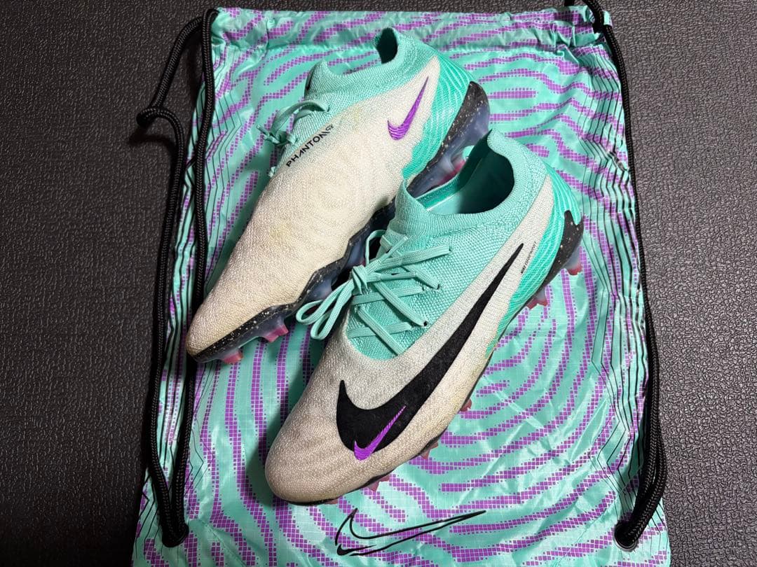 ナイキ ファントム GX エリート FG