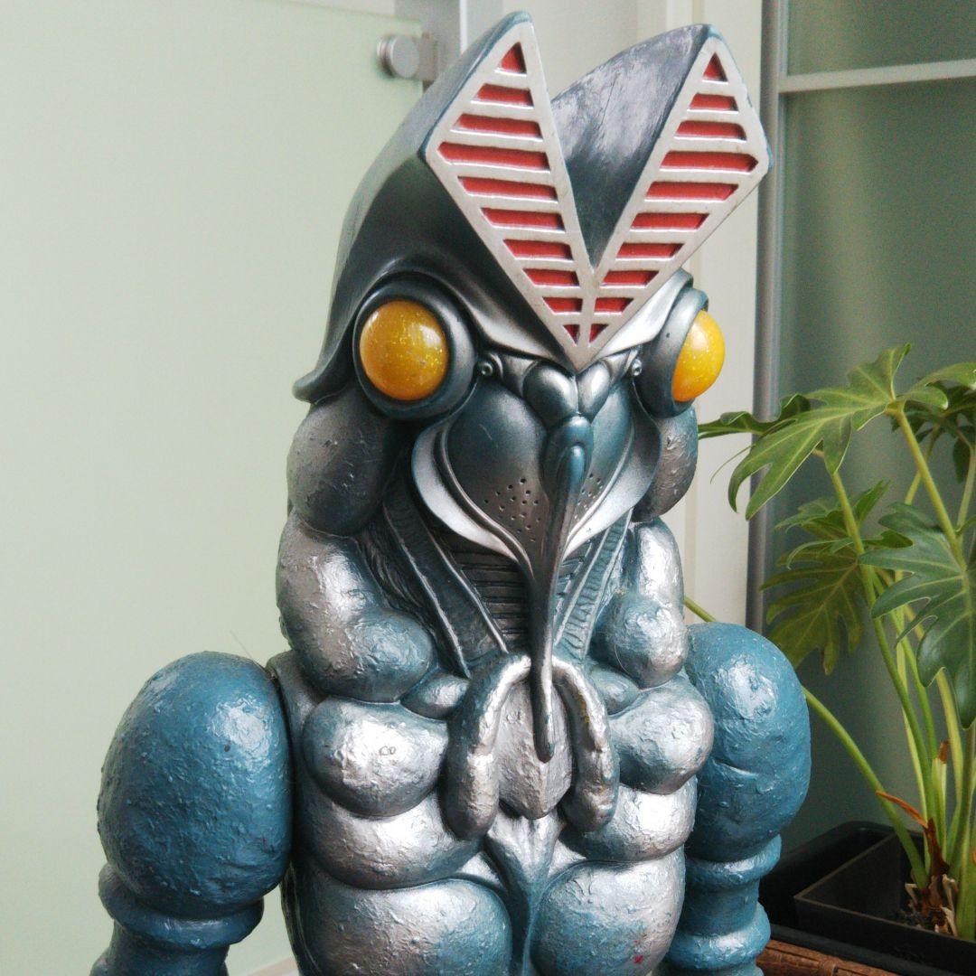 超リアル！販促用バルタン星人ビッグサイズフィギュア