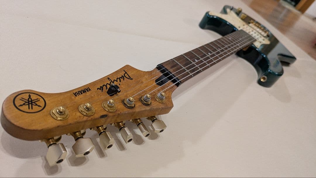 ギター Yamaha Pacifica 812WX